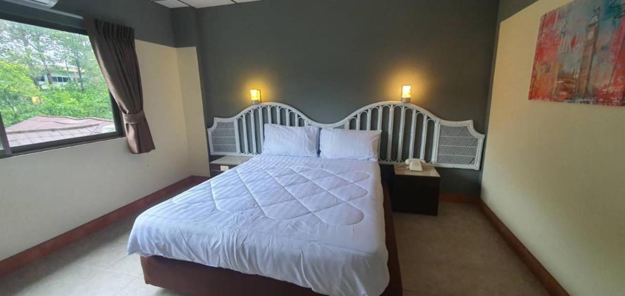 Nora Bukit Hotel Phuket Εξωτερικό φωτογραφία